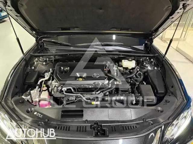 2025 Lexus ES