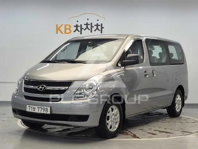2011 Hyundai Starex