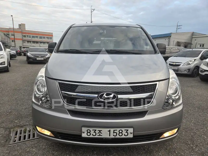 2012 Hyundai Starex