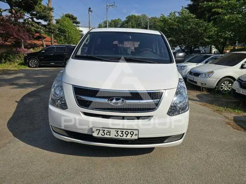 2012 Hyundai Starex