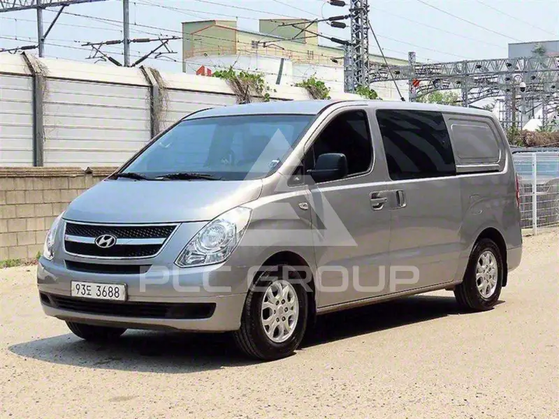 2012 Hyundai Starex