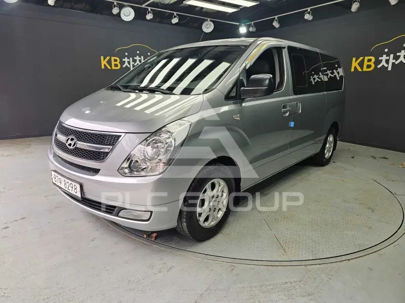 2012 Hyundai Starex