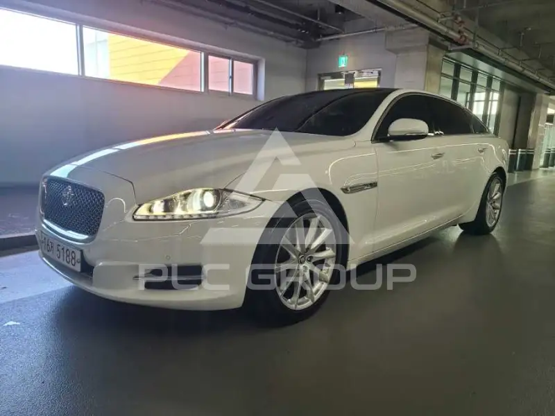 2013 Jaguar XJ