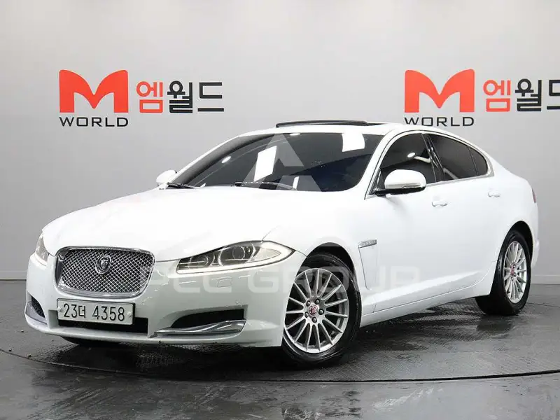 2013 Jaguar XF