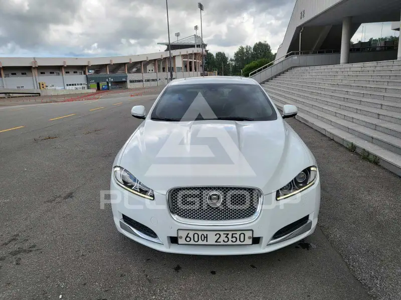 2013 Jaguar XF