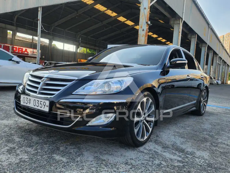 2013 Hyundai Genesis