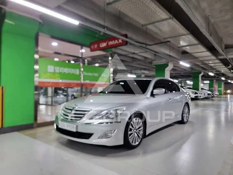 2013 Hyundai Genesis