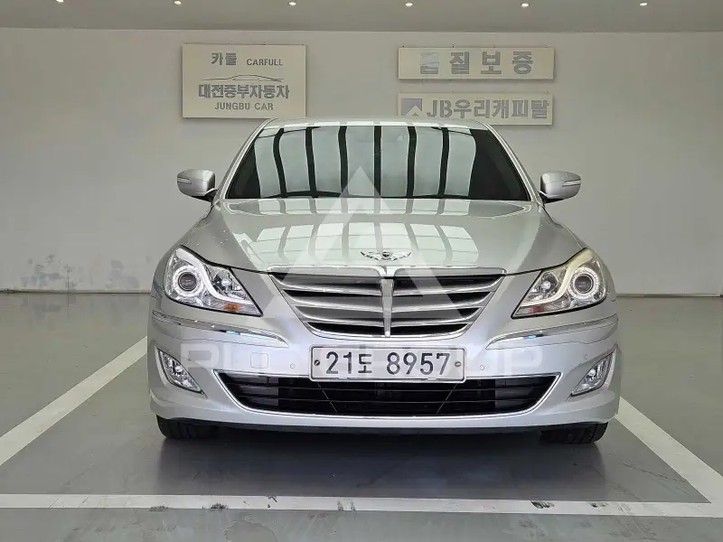 2013 Hyundai Genesis