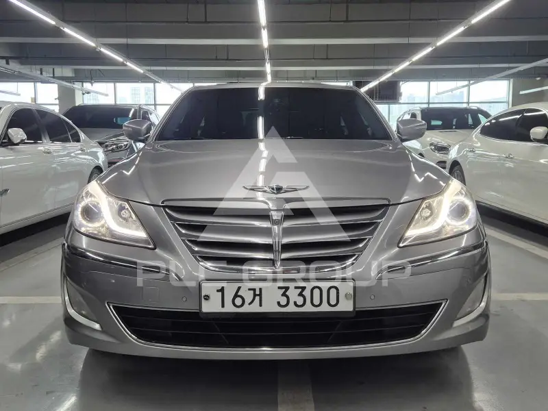 2013 Hyundai Genesis