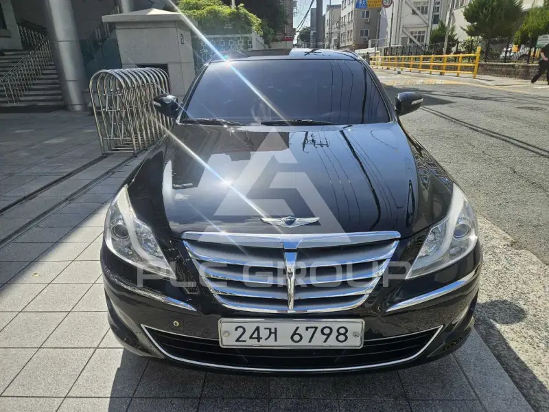 2013 Hyundai Genesis