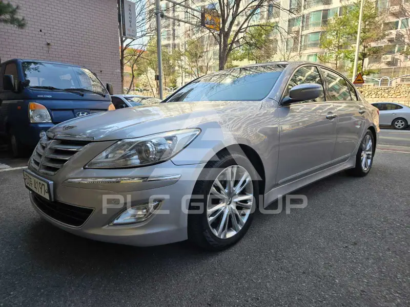 2013 Hyundai Genesis
