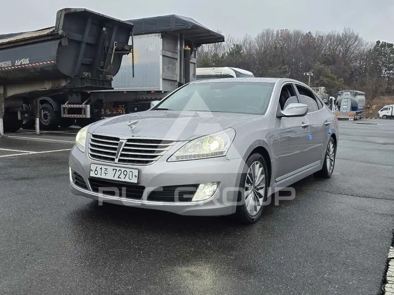 2013 Hyundai Equus