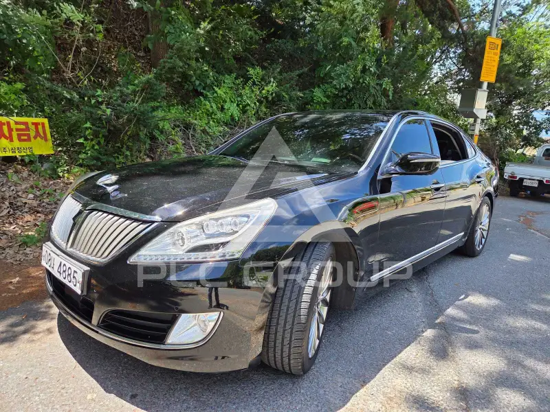 2013 Hyundai Equus