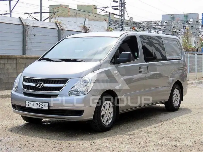 2013 Hyundai Starex