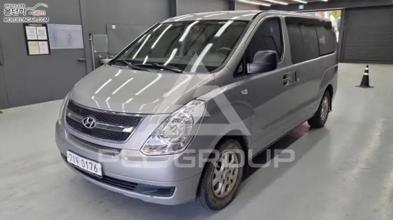 2013 Hyundai Starex