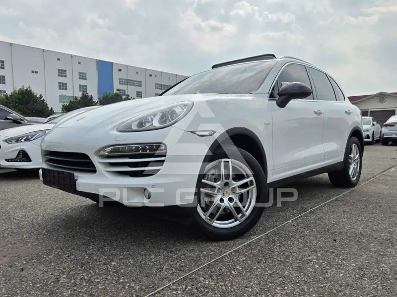 2014 Porsche CAYENNE