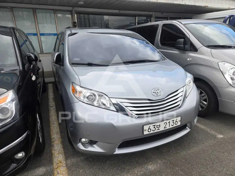 2014 Toyota SIENNA