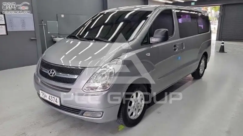 2014 Hyundai Starex