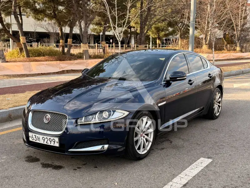 2015 Jaguar XF