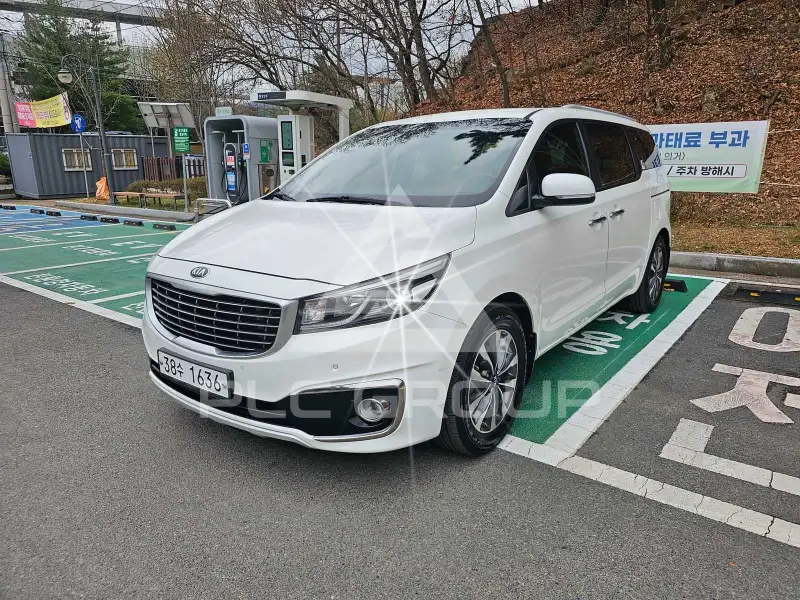 2015 KIA Carnival