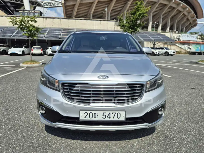 2015 KIA Carnival