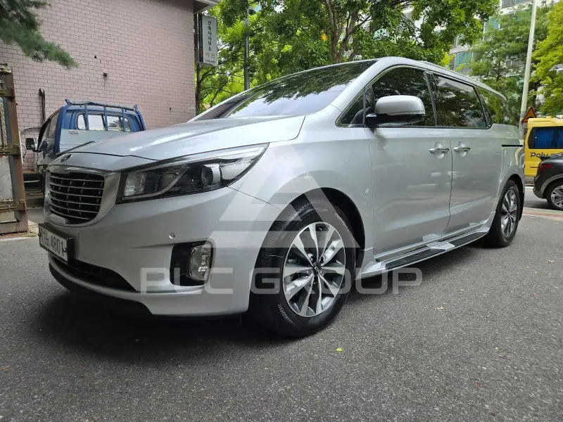 2015 KIA Carnival