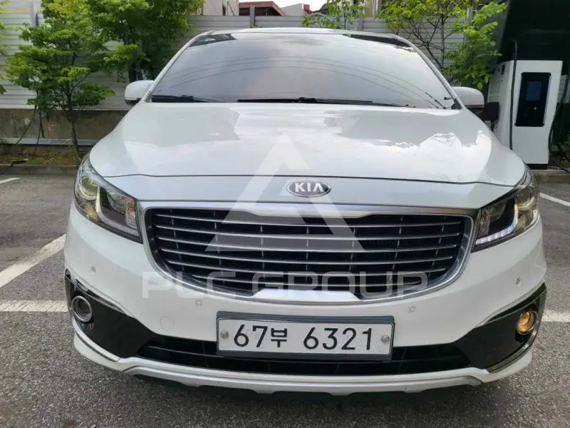 2015 KIA Carnival
