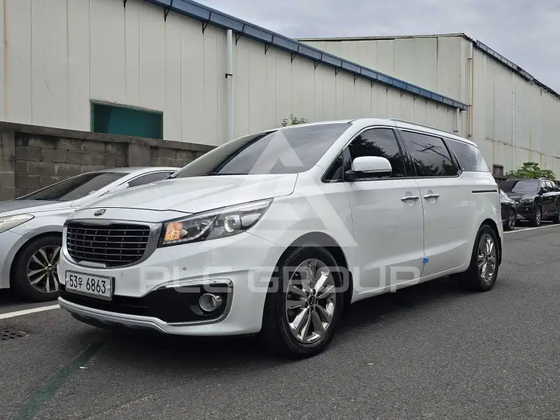 2015 KIA Carnival