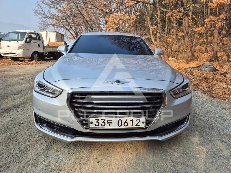 2016 Genesis EQ900