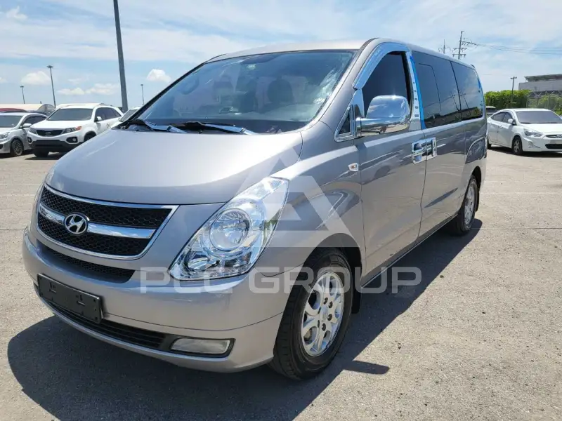 2016 Hyundai Starex