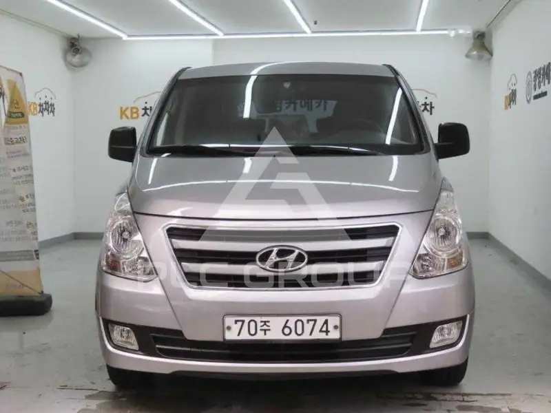2016 Hyundai Starex