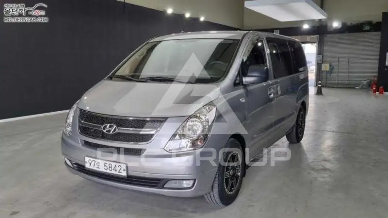 2016 Hyundai Starex