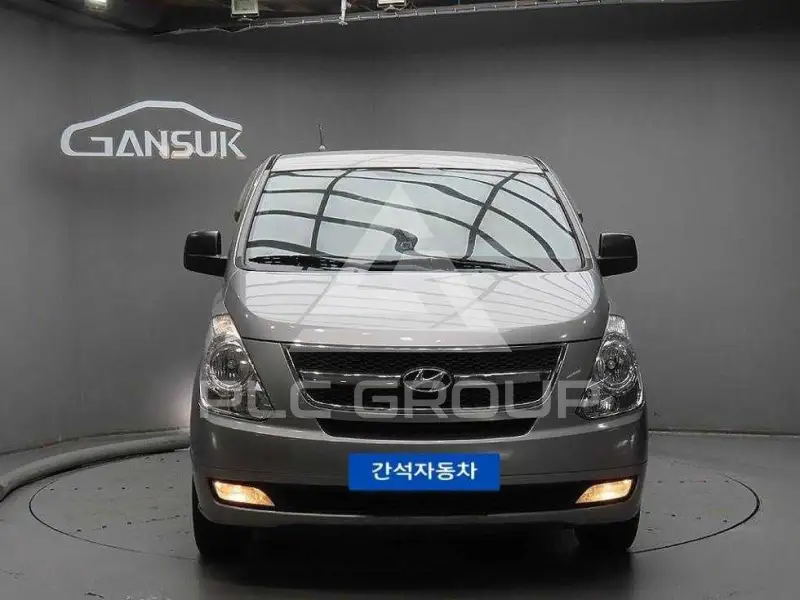 2016 Hyundai Starex