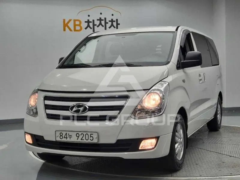 2016 Hyundai Starex