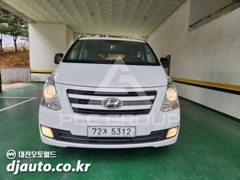 2016 Hyundai Starex