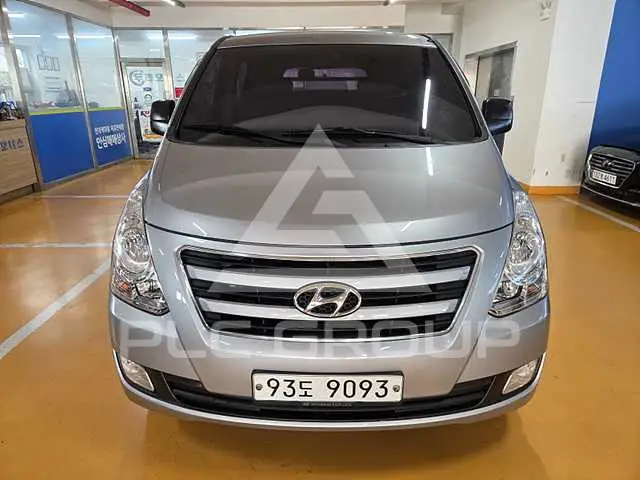 2016 Hyundai Starex