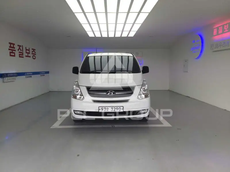 2016 Hyundai Starex