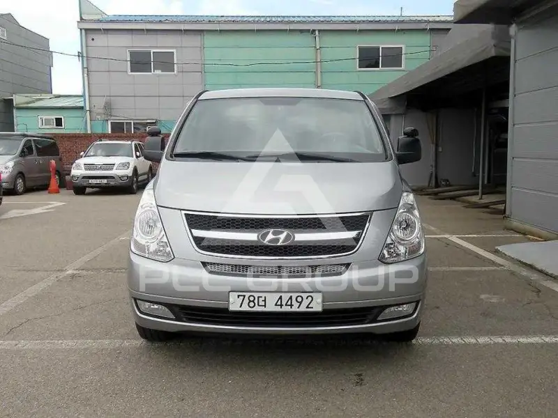 2016 Hyundai Starex