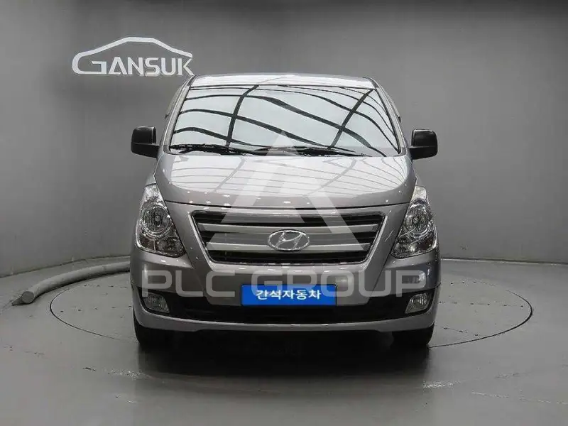2016 Hyundai Starex