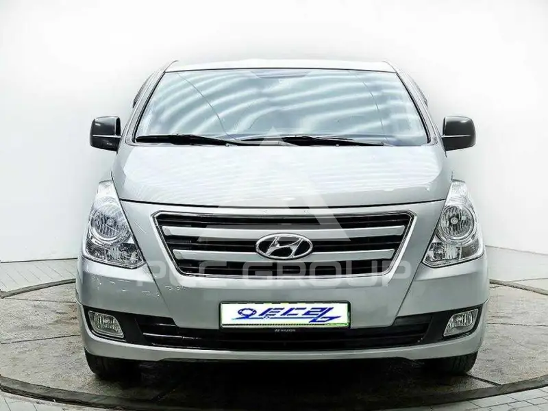 2016 Hyundai Starex