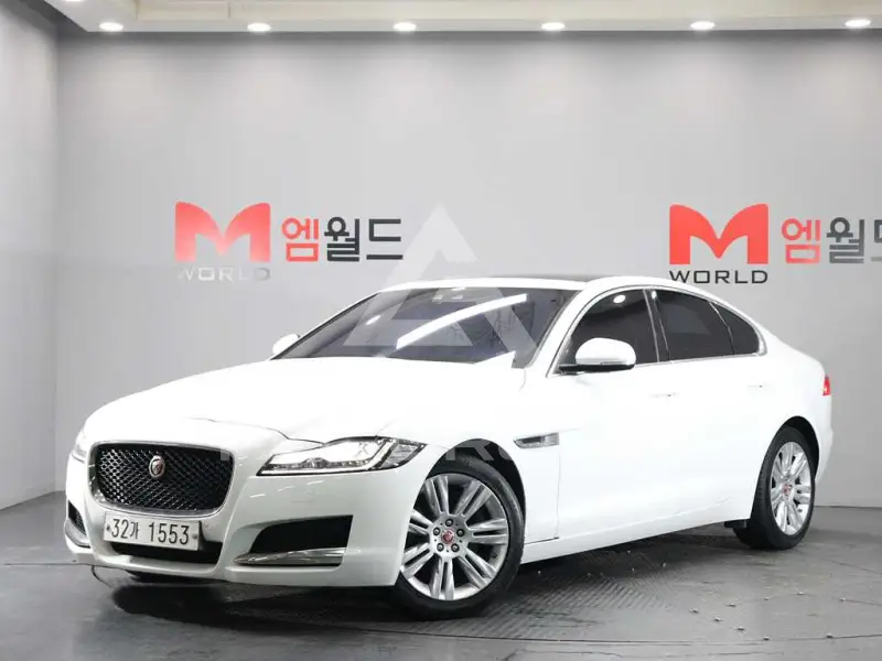 2017 Jaguar XF