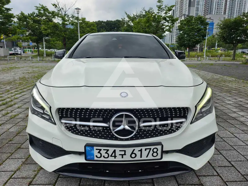 2017 Mercedes Benz CLA