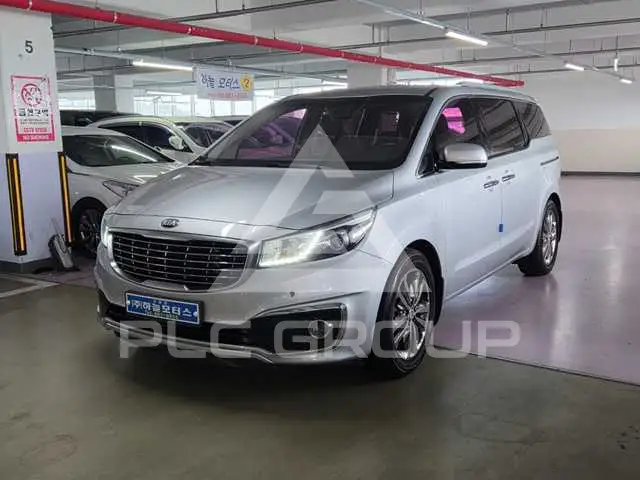 2017 KIA Carnival
