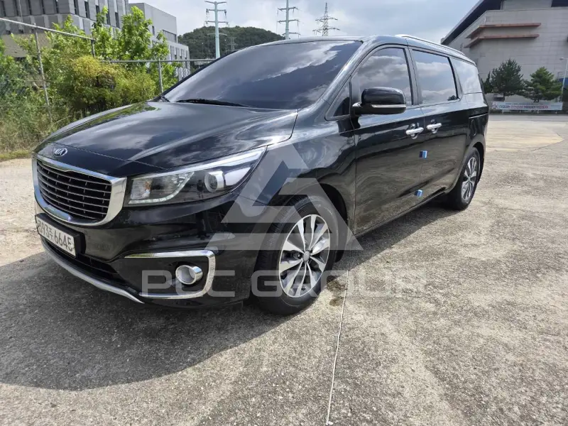 2017 KIA Carnival