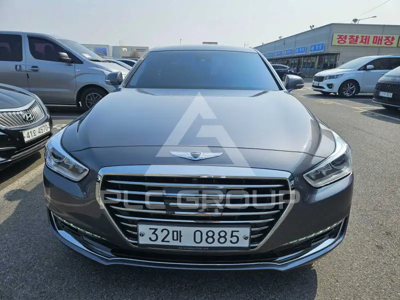 2017 Genesis EQ900
