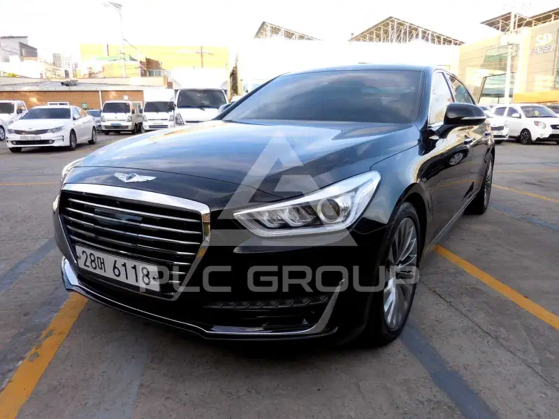 2017 Genesis EQ900