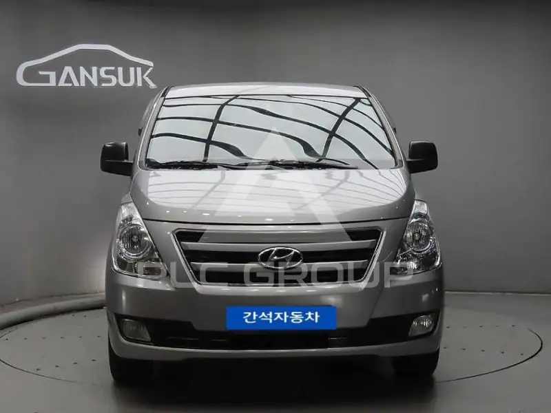 2017 Hyundai Starex