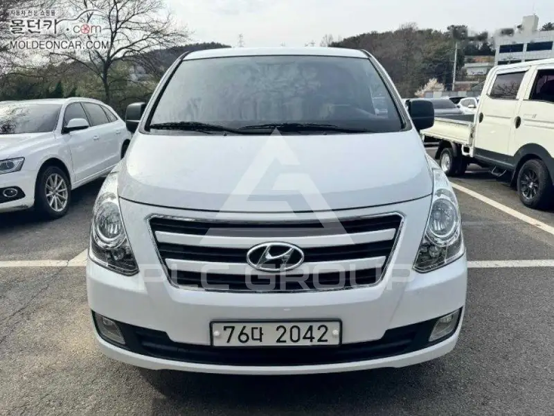 2017 Hyundai Starex