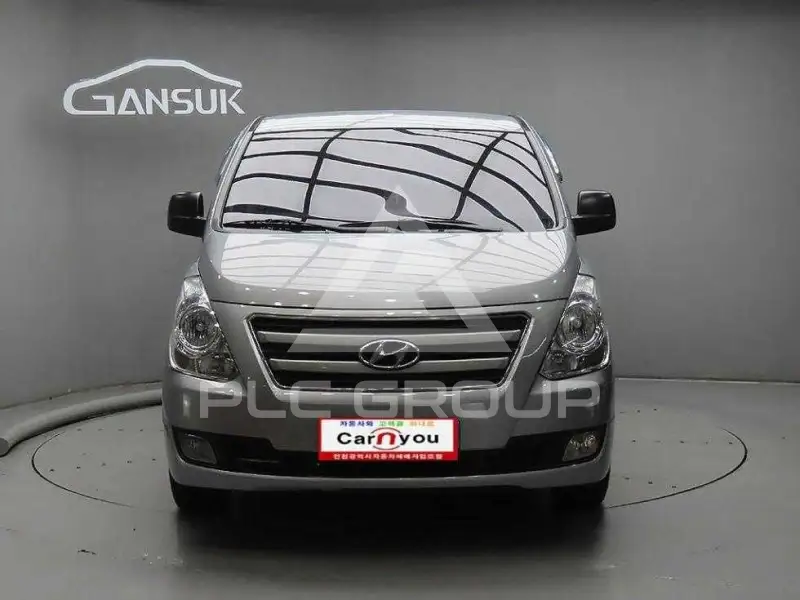 2017 Hyundai Starex