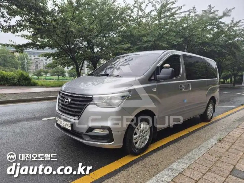 2018 Hyundai Grand Starex